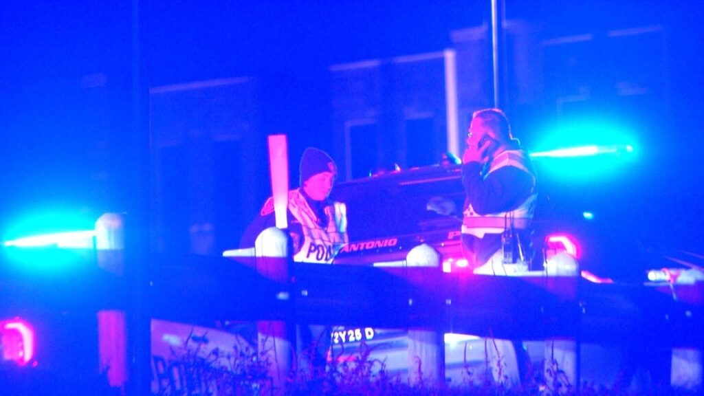 Deadly hit-and-run on U.S. 281 leaves motorcyclist dead, driver on the run - WOAI