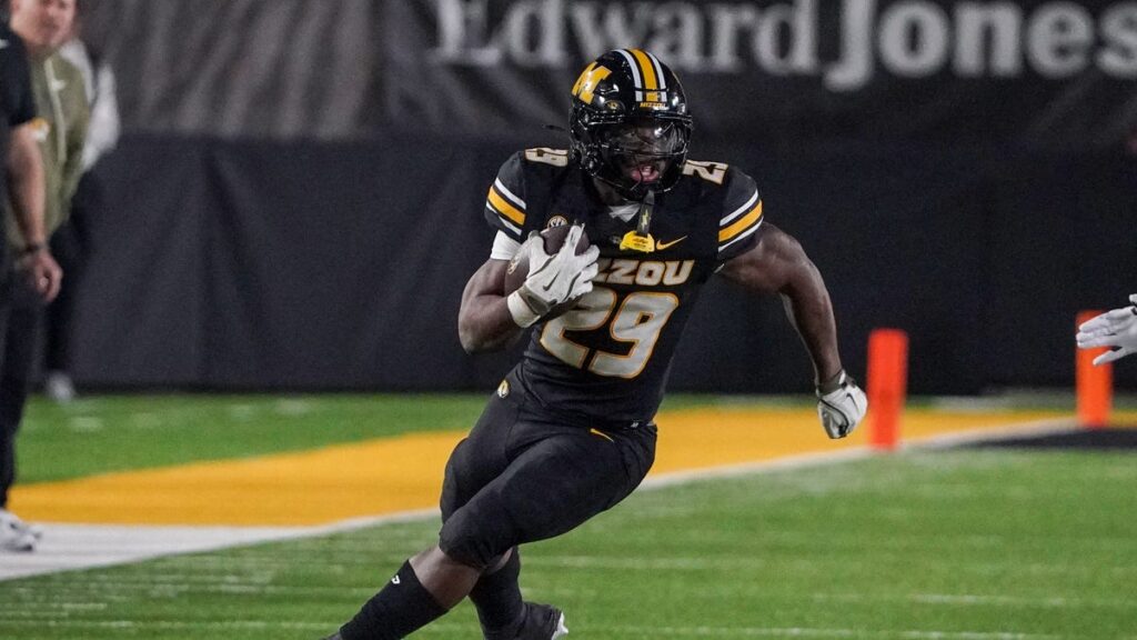 Missouri RB Ahmad Hardy to make return vs. Arkansas - College Sports Wire