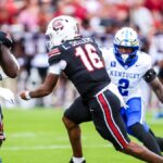 South Carolina football vs Kentucky score, live updates, LaNorris Sellers, Gamecocks retake lead - The Greenville News