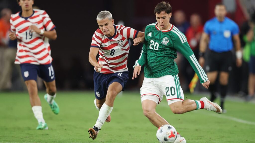 Mexico's Mateo Chavez shown red card for slapping USMNT's Sebastian Berhalter - USA Today