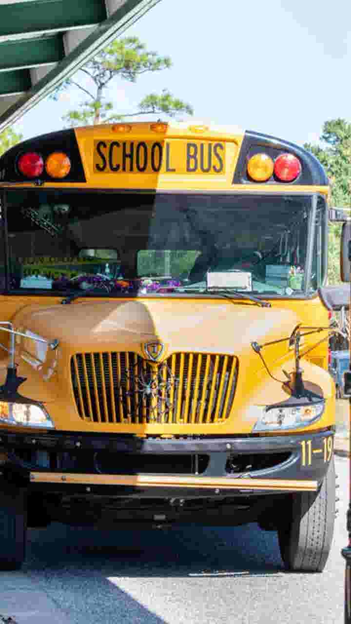 Tropical Storm Isaias causes two Florida school districts to close Friday - Pensacola News Journal