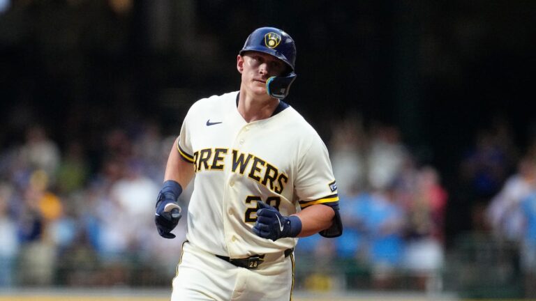 Andrew Vaughn in, Christian Yelich out in Game 1 NLCS lineup - Milwaukee Journal Sentinel