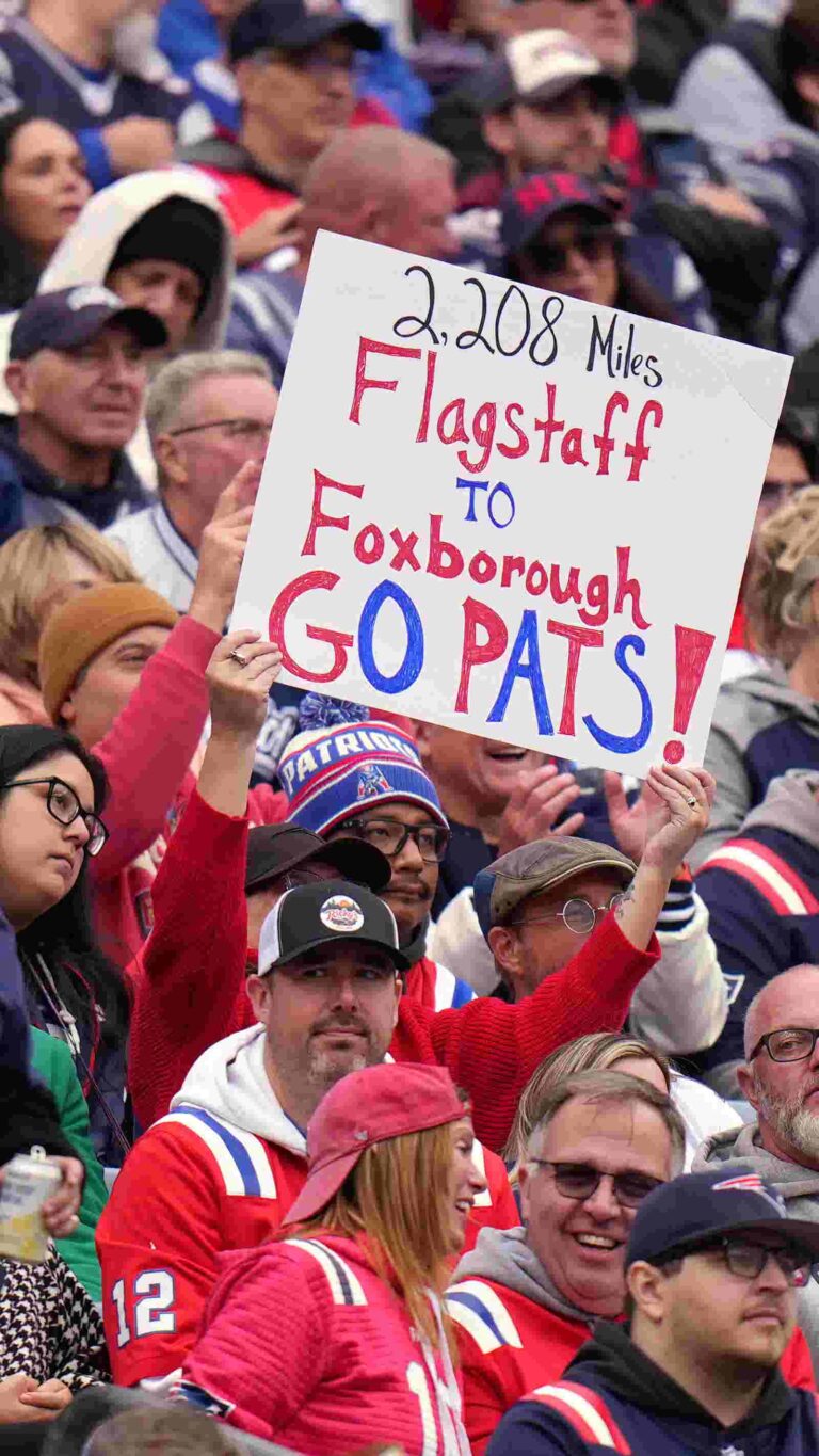 WATCH: Patriots honor Adam Vinatieri as part of pregame festivities - The Providence Journal