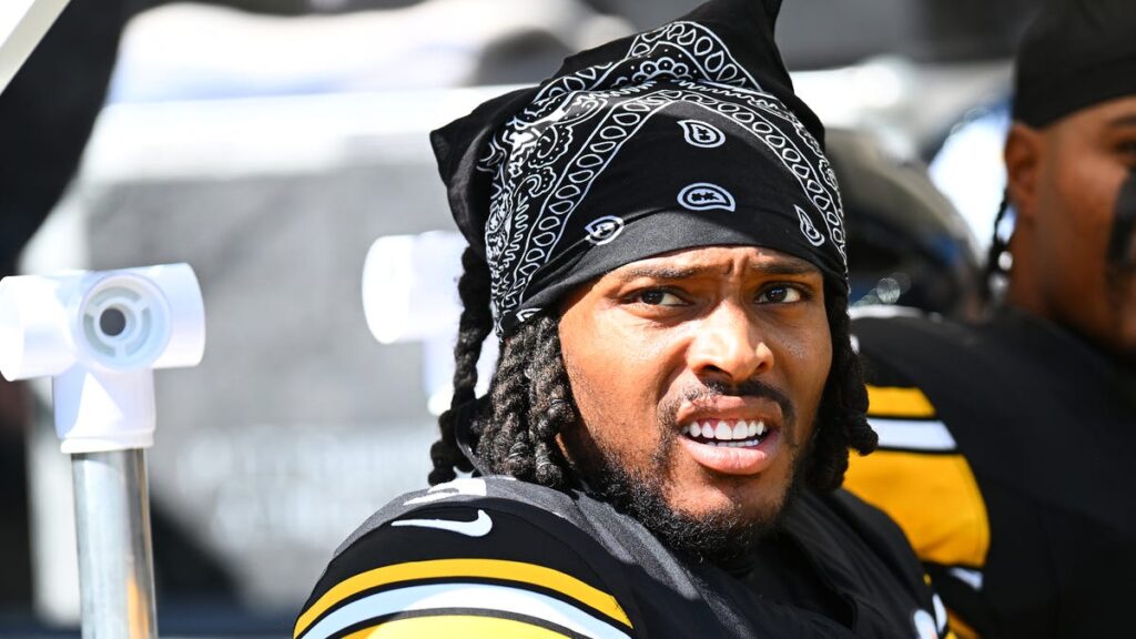 Steelers PFF grades: Jaylen Warren's stats surging in Mike McCarthy offense - USA Today