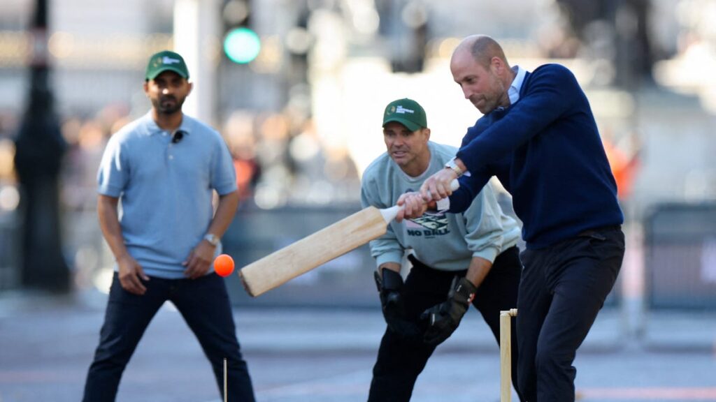 Prince William joins cricket match outside Buckingham Palace - USA Today
