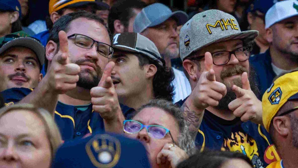 Don't get scammed. Here's how to buy authentic MLB playoff tickets - USA Today