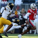 College football picks: Week 8 expert predictions, odds for every top 25 game - USA Today