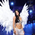 Kylie Jenner's Fantasy Bra moment draws criticism from Victoria's Secret fans - USA Today