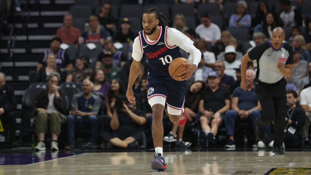 Clippers annouce starting lineup vs. Kings in season opener - USA Today