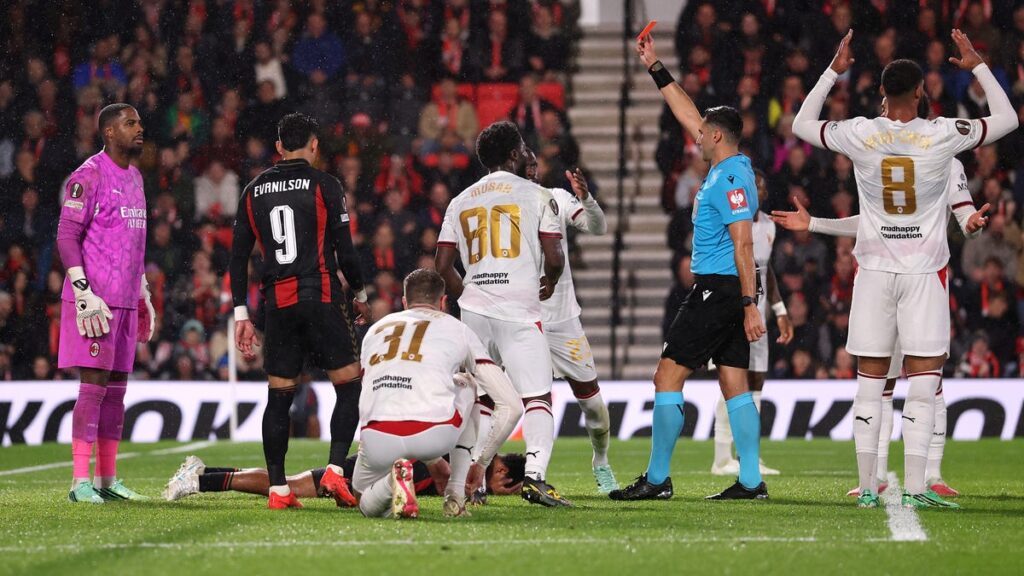 AC Milan goalkeeper Mike Maignan sent off for shoving USMNT's Tyler Adams in face - USA Today
