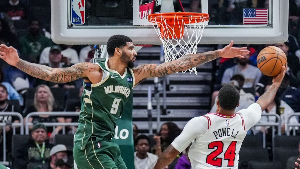 Photos: Milwaukee Bucks home opener vs. Chicago Bulls - Milwaukee Journal Sentinel