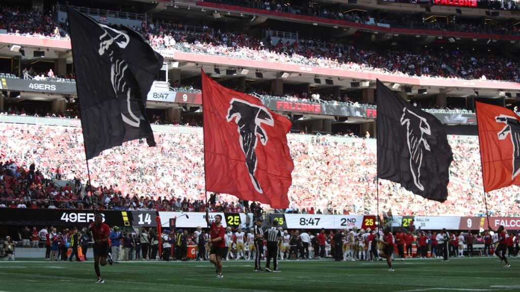 The Falcons helped a microphone operator after collision instead of celebrating a TD - USA Today