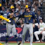Watch: Brewers score eight runs in historic World Series fifth inning - Milwaukee Journal Sentinel