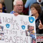 Milwaukee bursts with pride for Brewers championship parade — Photos - USA Today