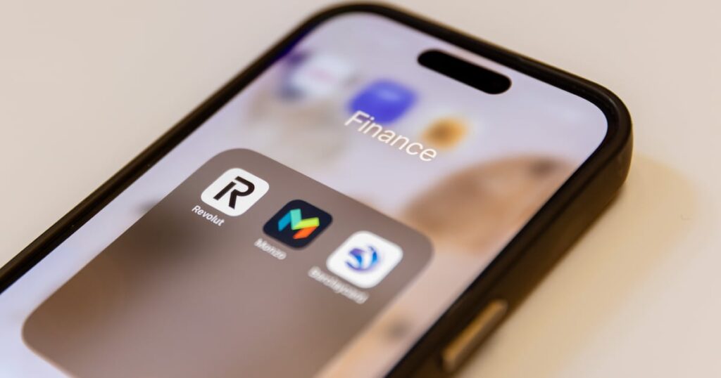Revolut services hit by outage, including in Ireland - The Irish Times
