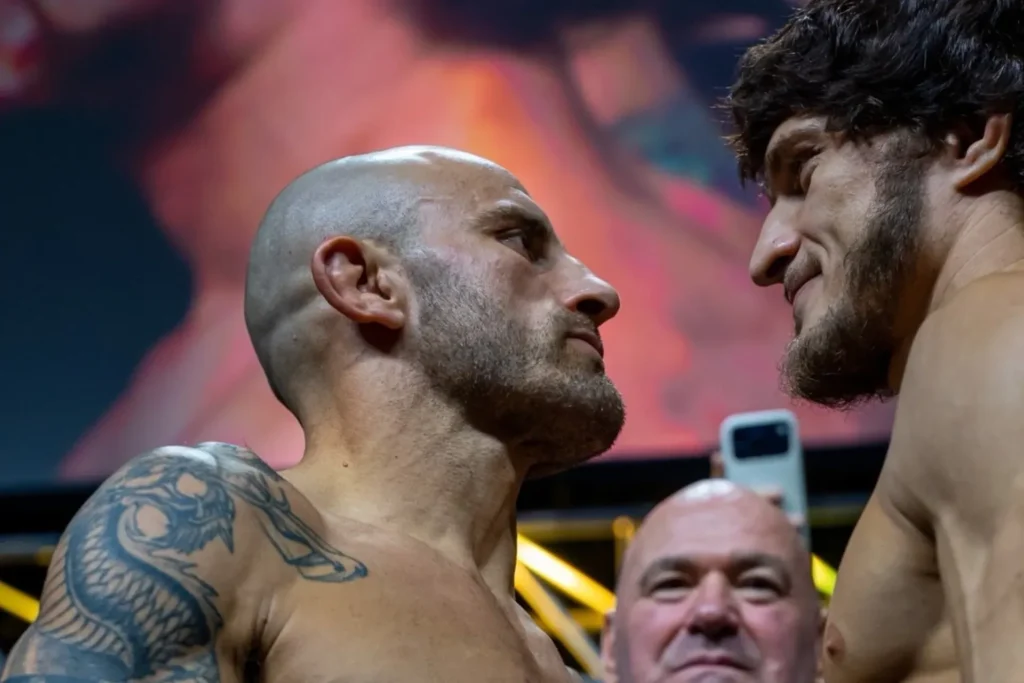 UFC fans struggle to pick a winner after Alexander Volkanovski and Movsar Evloev’s final face-off - MMA Sucka