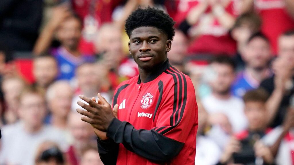 Carlos Baleba names Man Utd teammate who has impressed him the most in training – ‘faster than me’ - Football365