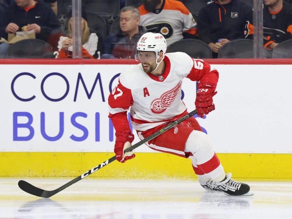 Stars Sign David Perron to a 1-Year Contract - The Hockey Writers