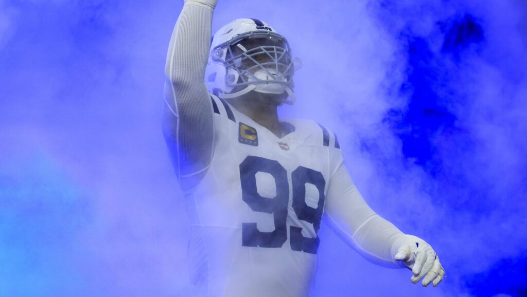 Colts’ DeForest Buckner 49ers Reunion Trends After Quenton Nelson Trade - Heavy.com