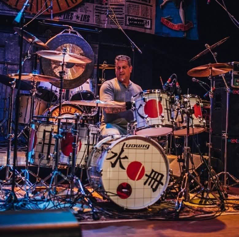 All Fired Up: Ken Mondillo’s Salute to Myron Grombacher - Modern Drummer Magazine