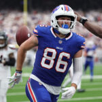 Dalton Kincaid or Khalil Shakir? DJ Moore injury reshapes Week 5 start-sit call - The Big Lead