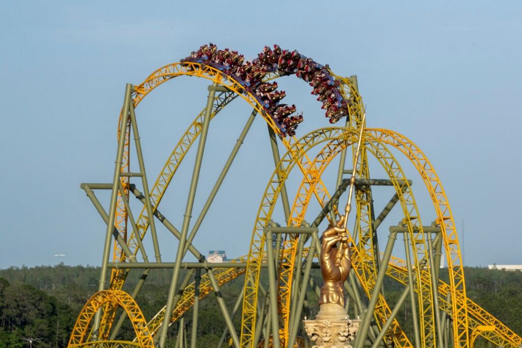 Georgia Mother Suing Universal Orlando After Son’s Injury on Roller Coaster - SSBCrack