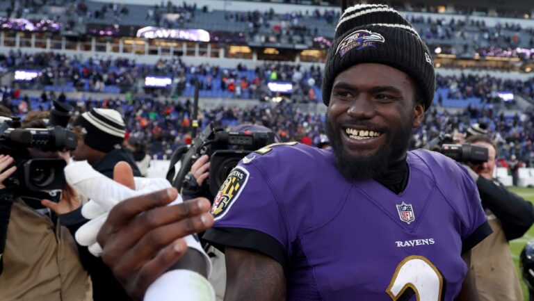Ravens’ OC Declan Doyle Makes Tyler Huntley Promise - Heavy.com