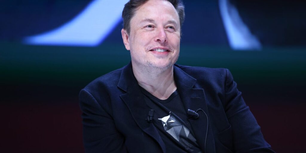 Elon Musk is a trillionaire again—and he'd still be the richest person on the planet even if he gave everyone $90 - Fortune