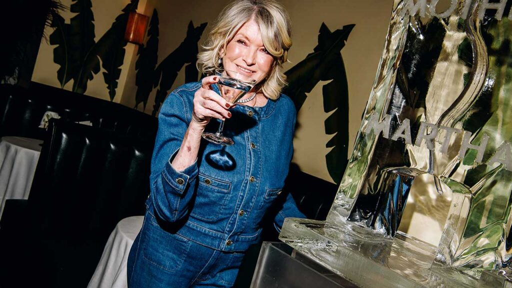 Martha Stewart, 85, Drinks the Same Green Juice Every Morning and Still Works Out 5 Days a Week - Grazia