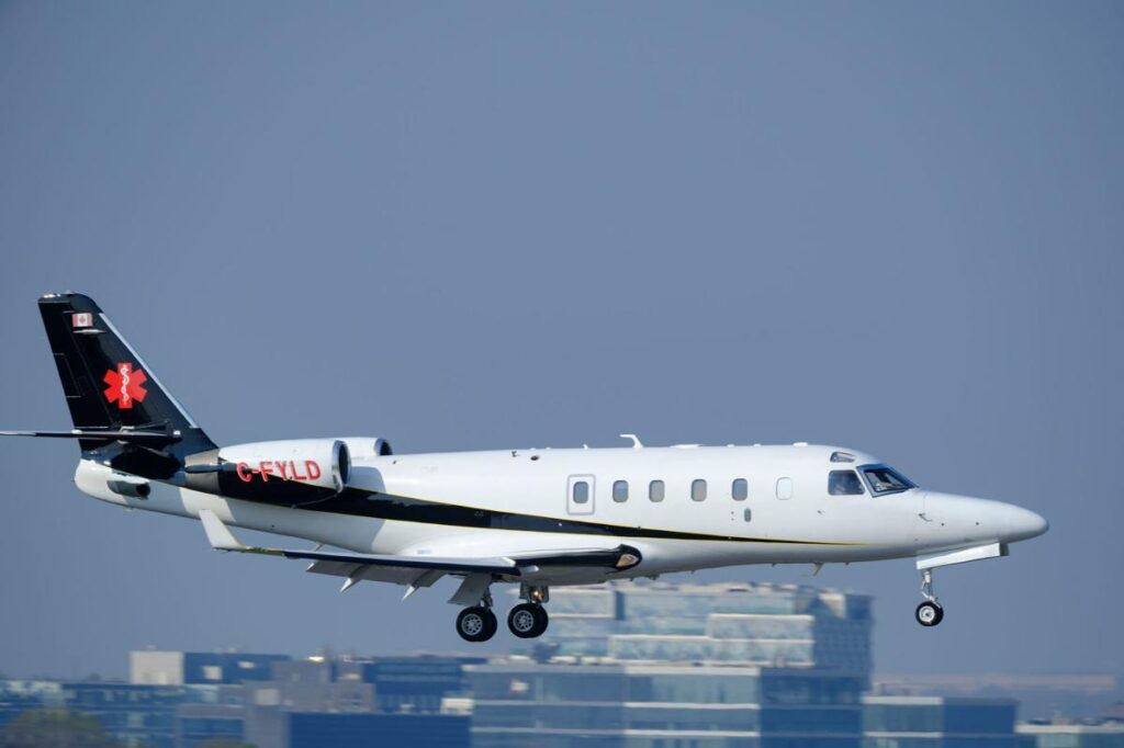 Boston-bound medical plane carrying 6 plunged over 10K feet before ‘losing contact’ with FAA - New York Post