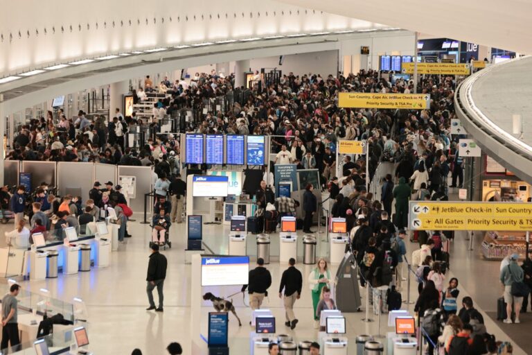 These are the US’s most stressful airports - The Independent