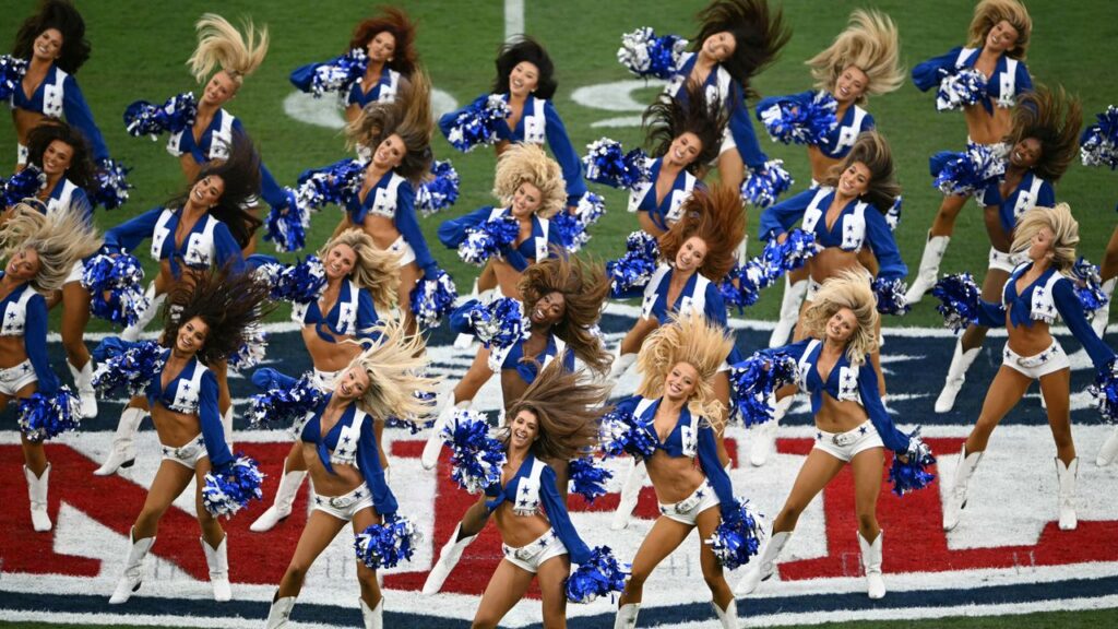 The Dallas Cowboys Cheerleaders—and Ricky Martin and Pedro Sampaio—Left Brazil Thunderstruck at the NFL’s Rio Debut - Vogue