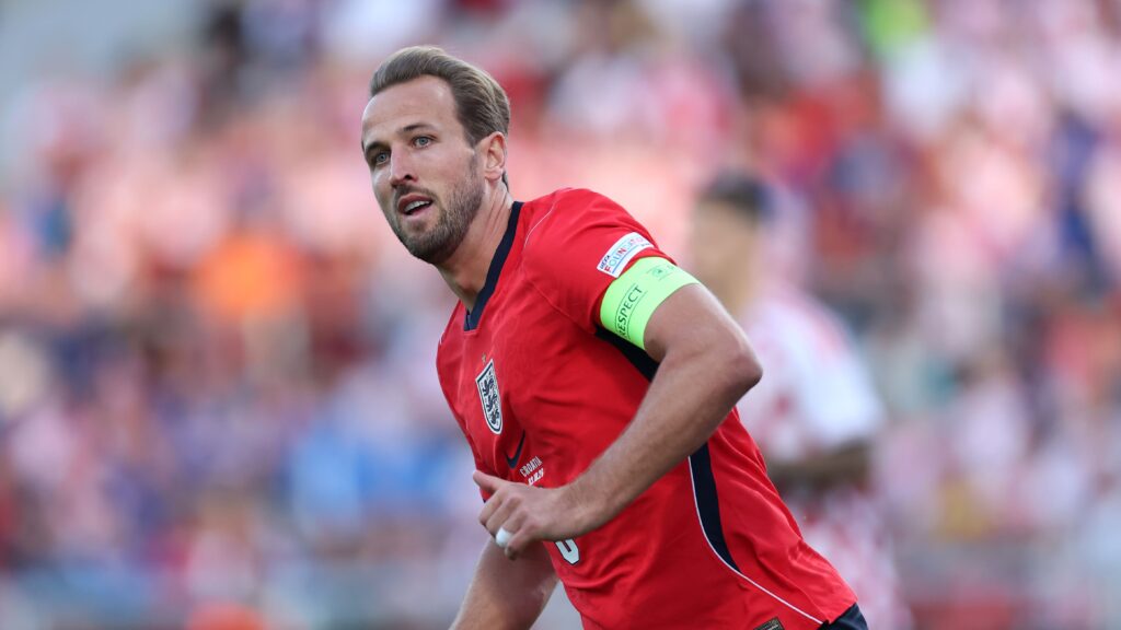 Seated on an exceptional throne: Harry Kane lives a historic night with England - Goal.com