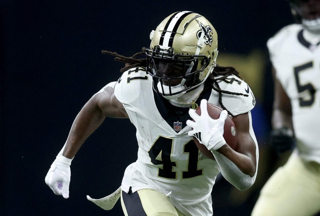 Why Saints Using Kendre Miller, CJ Donaldson Over Alvin Kamara at RB - Heavy.com