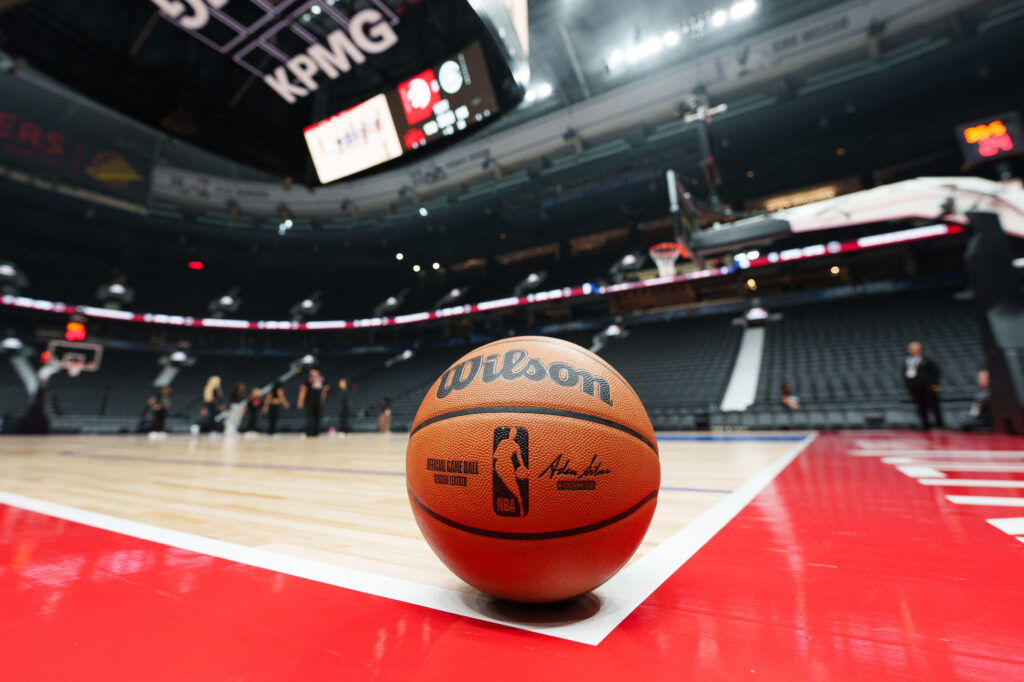 NBA Legend Dies at 94 - FanBuzz