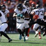 Why Chris Rodriguez Jr. is Getting Carries Over Bhayshul Tuten for Jaguars - Heavy.com