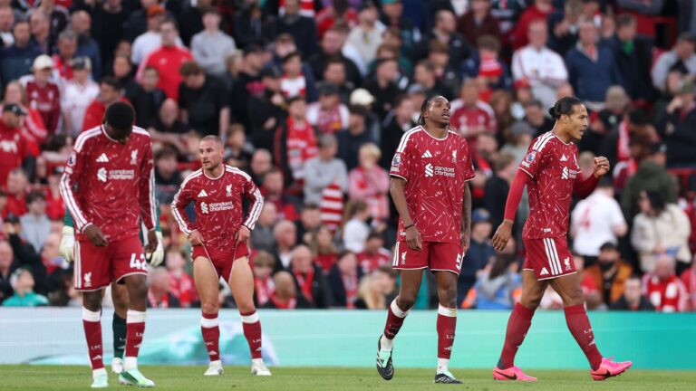 Red card and two goals: Liverpool collapse against Manchester City in six minutes - Goal.com