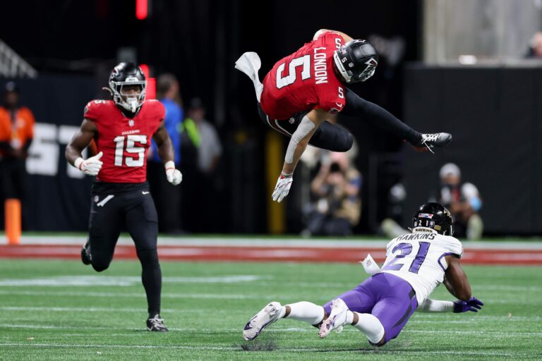 Falcons’ NFC South Division Standings Change After SNF Vs. Ravens - Heavy.com