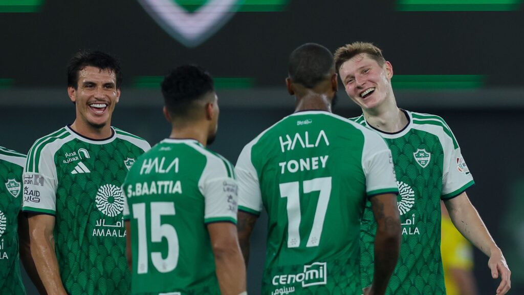 On video: Al-Ahly's talent stabs him and refuses to celebrate in the youth Clasico - Goal.com