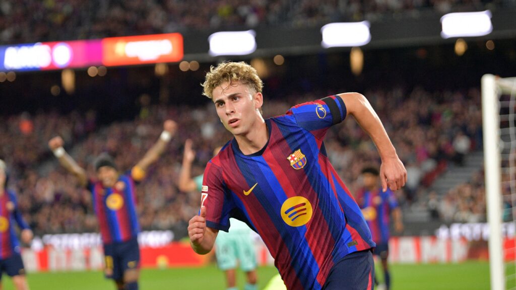 Video: Fermin Lopez forces his way into Flick's plans: an exceptional night at the Camp Nou - Goal.com