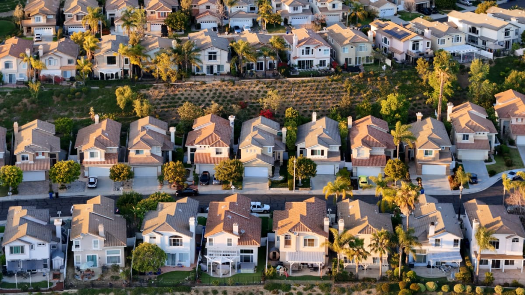 Fannie Mae Raises Mortgage Rate Forecast Through 2027 - SuaraGarut.ID