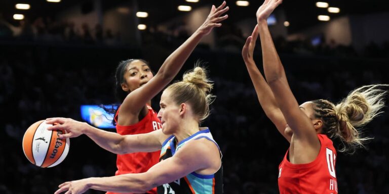 Dream advance to first WNBA Finals since 2013 after win over Liberty - Atlanta News First