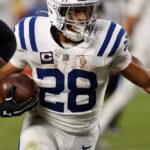 Report: Several teams interested in Indianapolis Colts RB Jonathan Taylor as trade deadline approaches - TSN