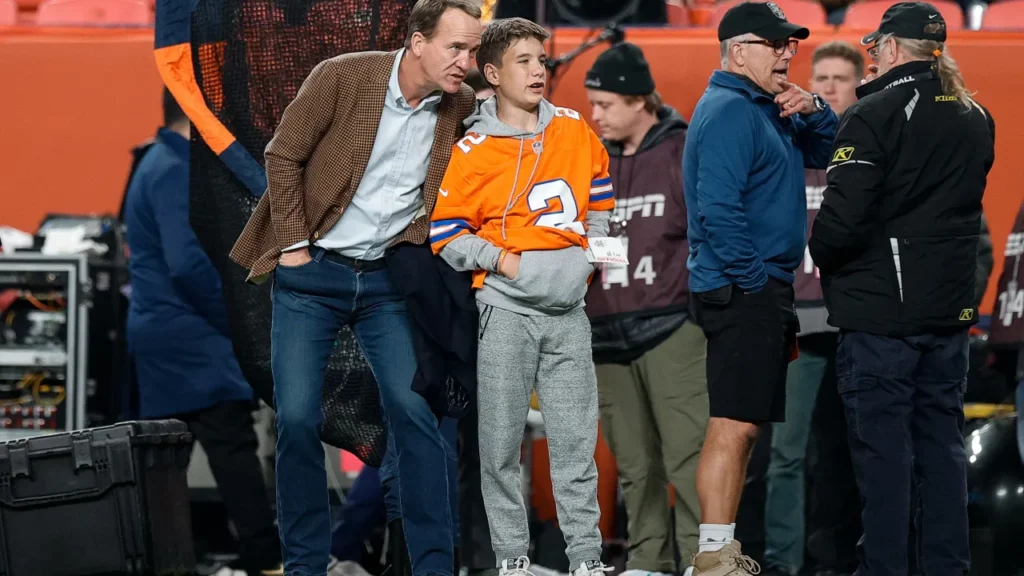Peyton Manning’s 15-year-old son Marshall already has college football offers - Sporting News
