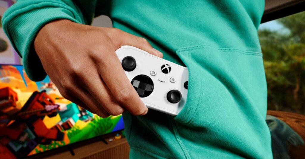 Microsoft just shrunk the Xbox controller to unleash its smallest gamepad yet – pre-order now live at $50 - 9to5Toys
