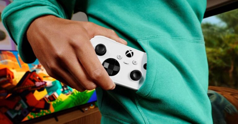 Microsoft just shrunk the Xbox controller to unleash its smallest gamepad yet – pre-order now live at $50 - 9to5Toys