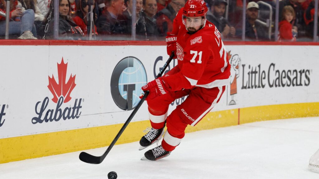 Tuesday Red Wings Three Things: Larkin is Back - Detroit Hockey Now