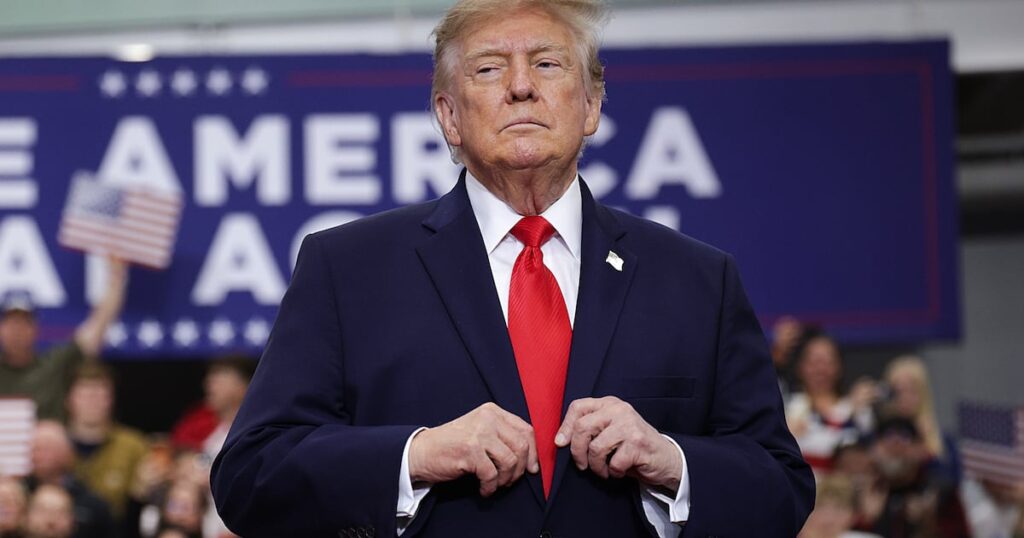 Trump’s MAGA Pals Push Sinister Martial Law Plot - The Daily Beast