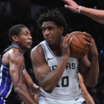Spurs rookie Tarris Reed makes NBA debut, gets baptized to ‘signify my union with Christ’ - Sports Spectrum