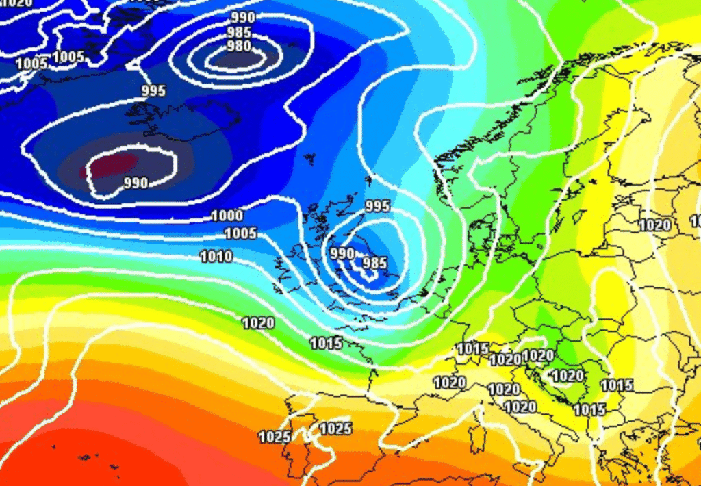 'First storm is coming': Forecasters predict major weather change for London next week - London Evening Standard